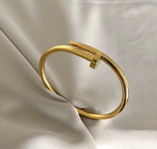 Élan Twist Bracelet